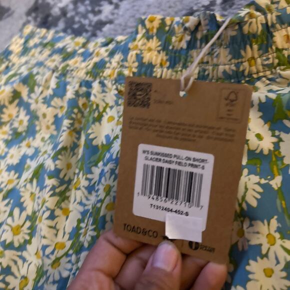 Toad & Co Sunkissed Pull On Shorts Women's Small Blue Glacier Daisy Field Print - Picture 5 of 10